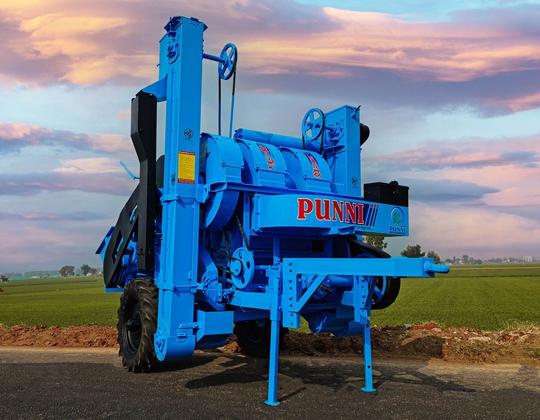 Close-up of the PUNNI 4302 Mini Multi Crop Thresher's front section